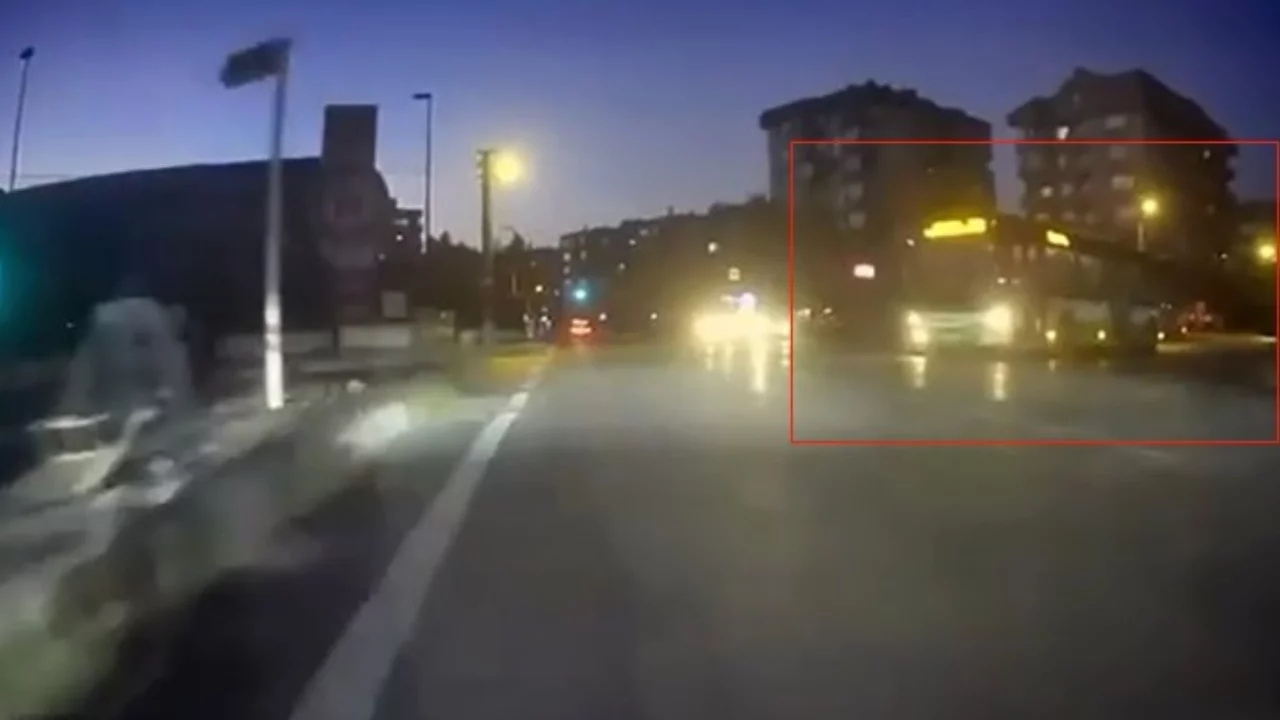 Bursa'da kırmızı ışık ihlali yapan otobüs şoförüne ceza