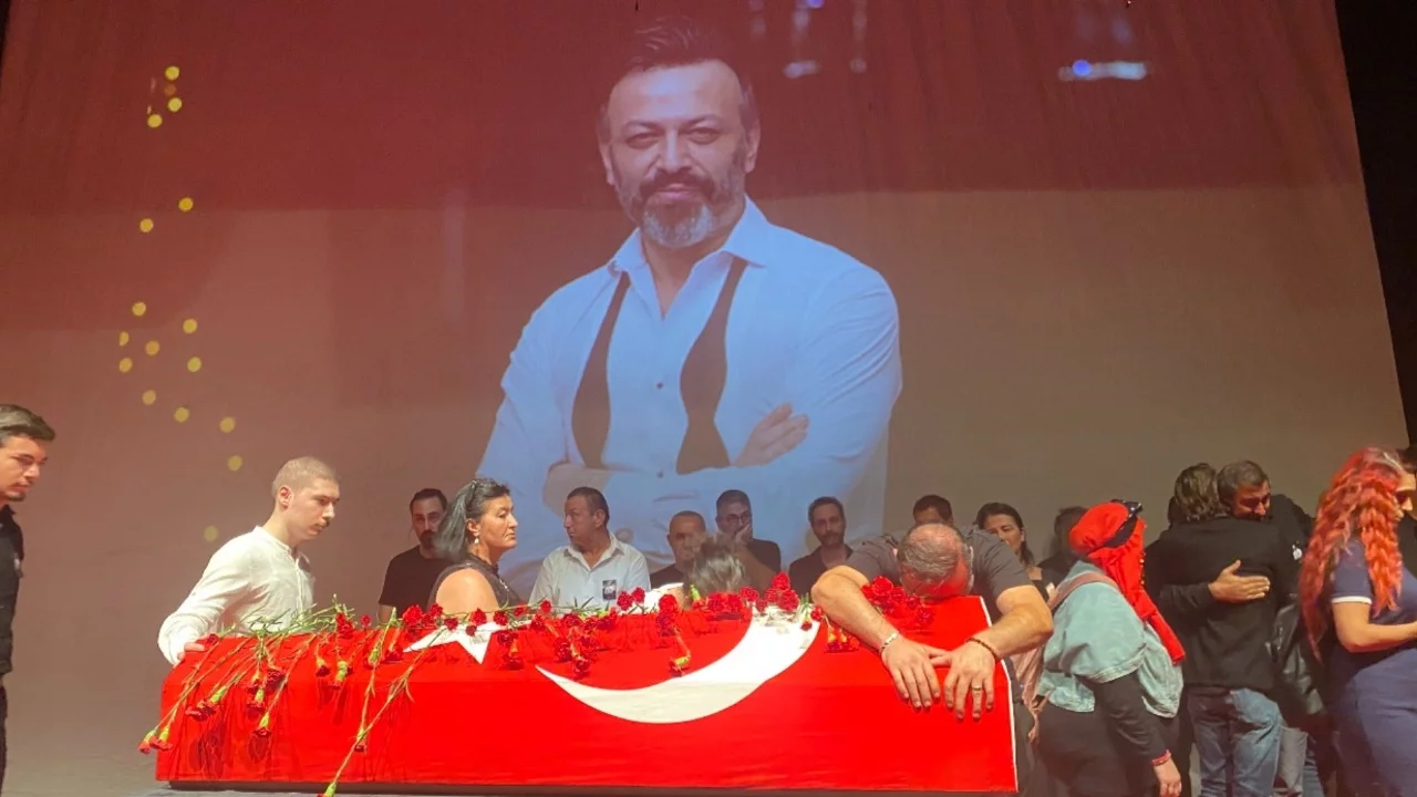 Serhat Kılıç için Harbiye'de veda töreni düzenlendi