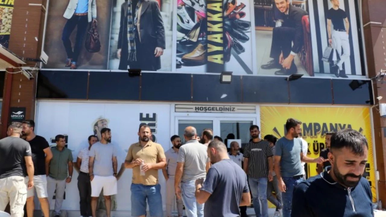 Karşılıksız çekle 1,2 milyar TL'lik vurgun!