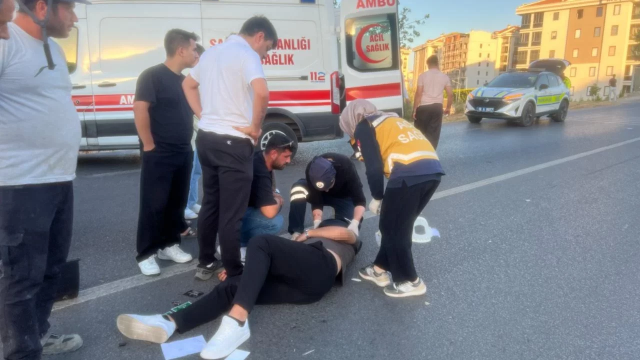 Bursa'da motosiklet kazası: 22 yaşındaki sürücü yaralandı
