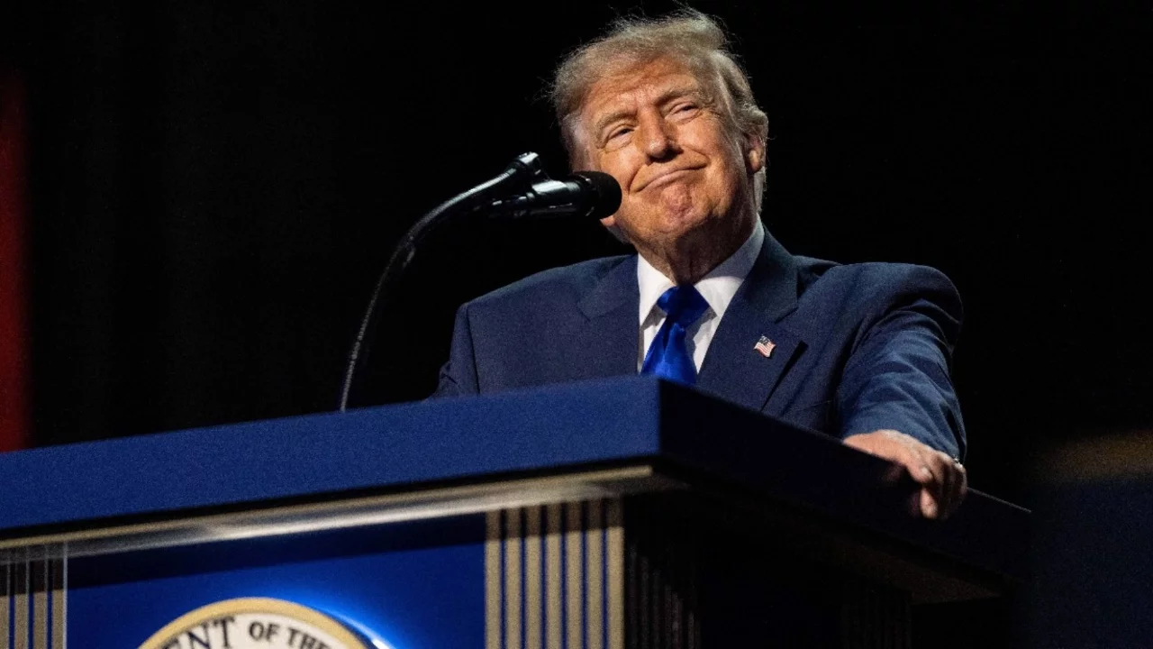 Trump'tan ABD'lilere 5 bin dolarlık ödeme vaadi