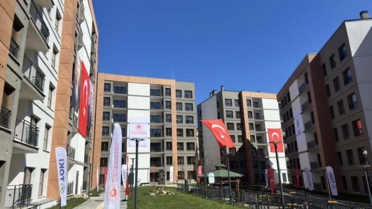 TOKİ'den 15 bin kiralık konut için başvurular başlıyor