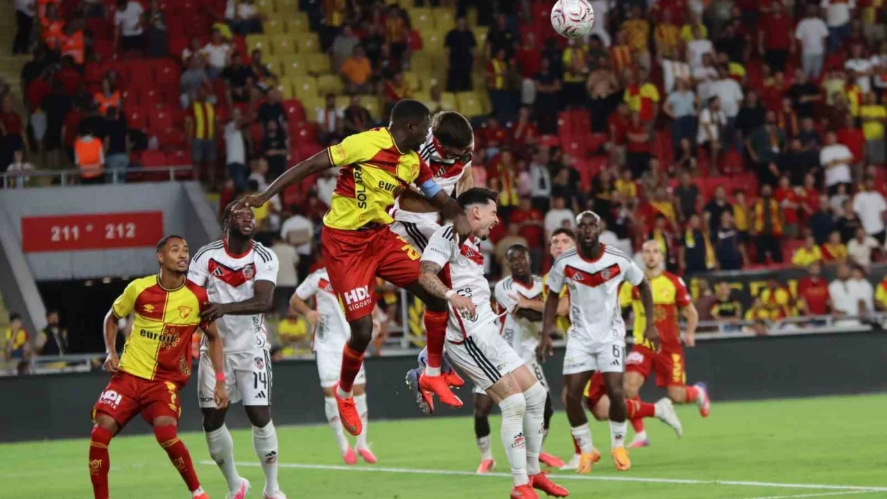 Göztepe'de kötü başlangıç: Ligin en fazla gol yiyeni oldu