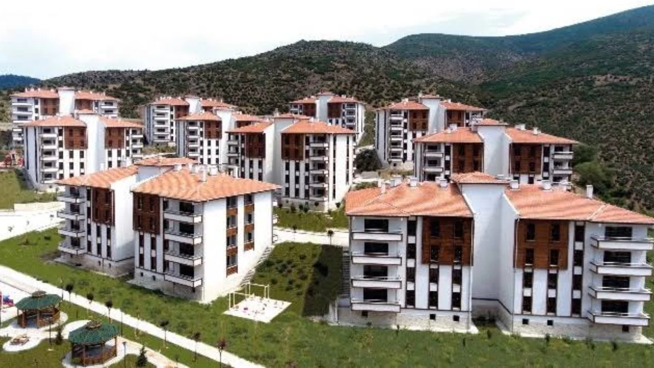 Bakan Kurum açıkladı: TOKİ borcunu kapatana yüzde 25 indirim