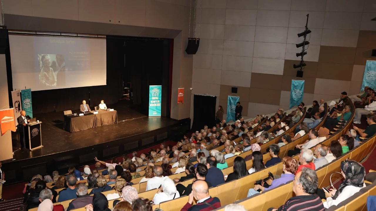 Alzheimer'ın teşhis, tedavi ve bakım süreci Nilüfer'de konuşuldu