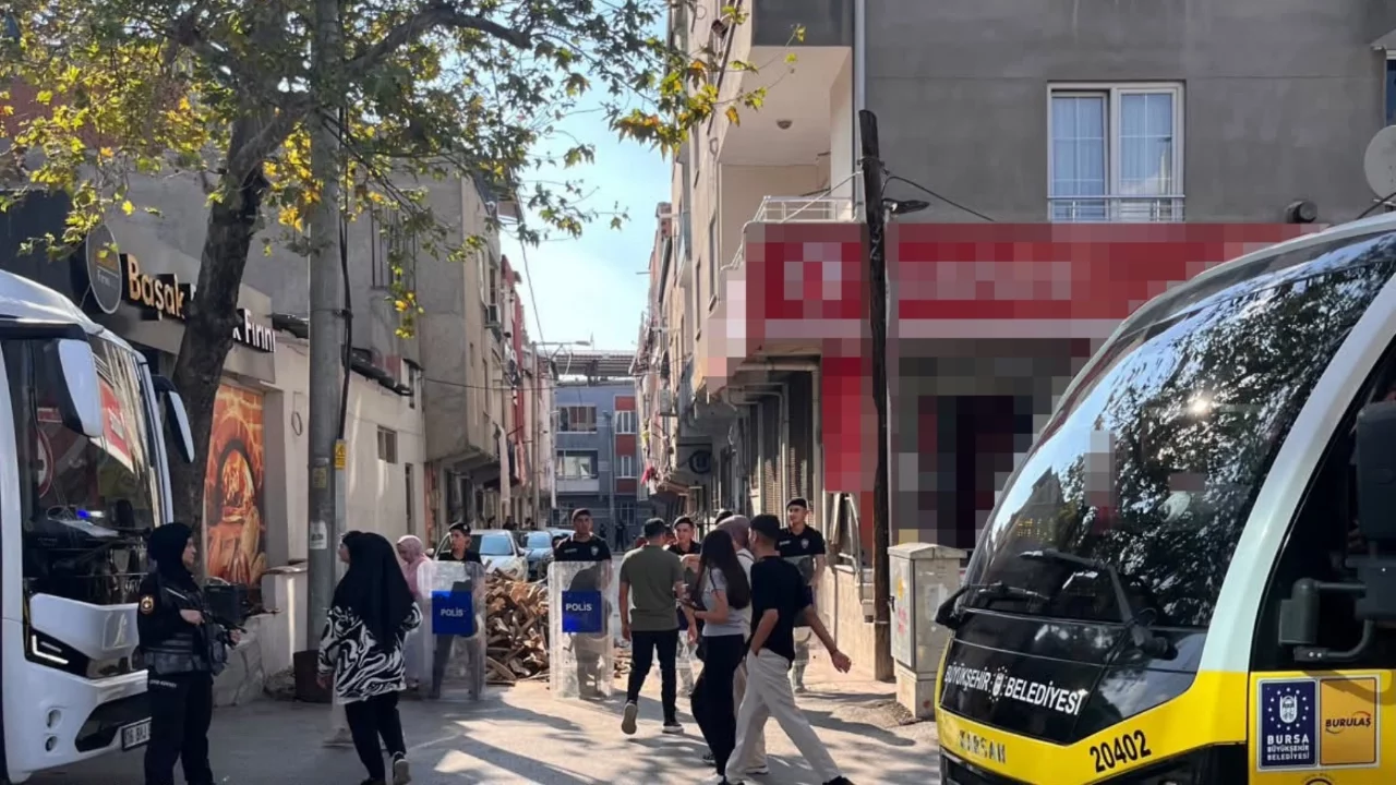 Bursa'da çay ocağı önünde silahlı saldırı: 1 kişi ağır yaralı