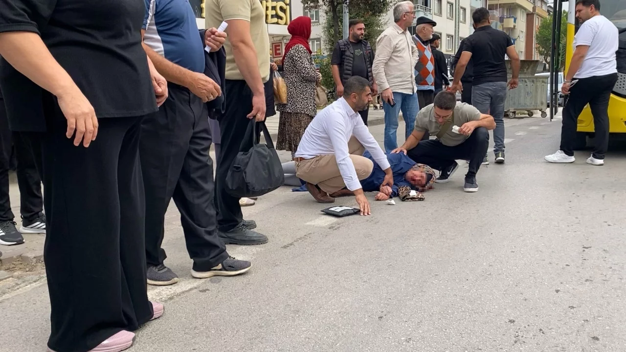 Bursa'da feci kaza: Yaşlı kadının durumu ciddi