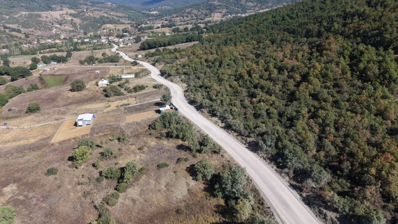 Kestel'de 4 mahallenin yolları yenilendi