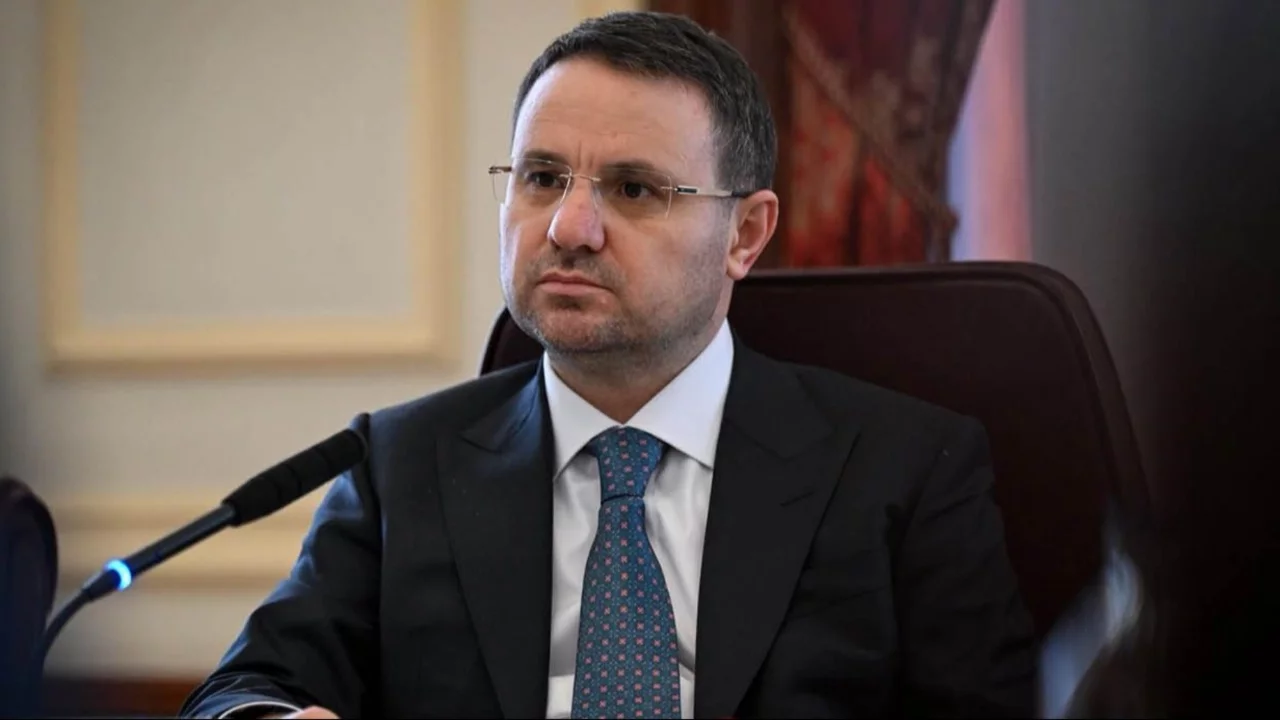 Gürlek açıkladı: Fon soruşturmasında mal varlıklarına el konuldu