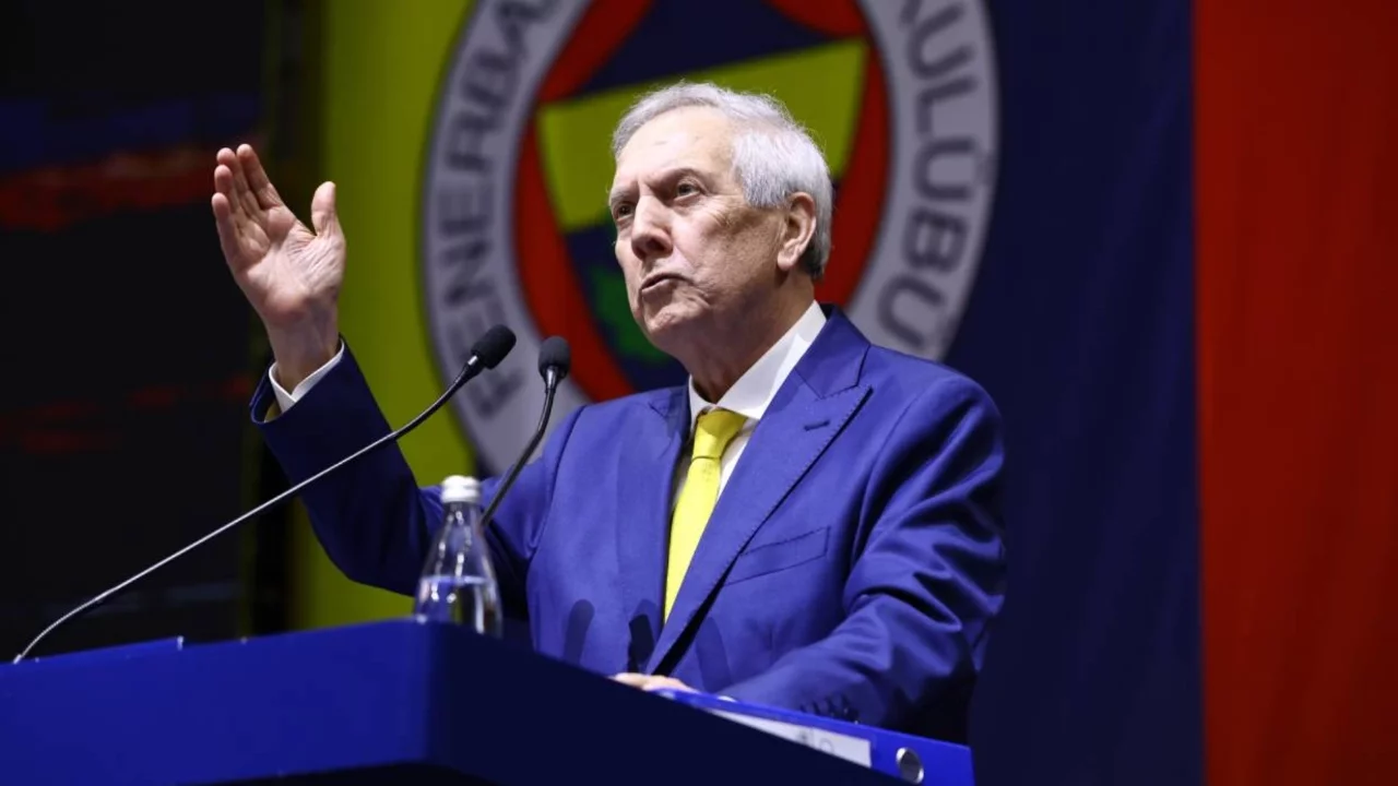 Fenerbahçe'de mali genel kurul gerilimi: Aziz Yıldırım önceki yönetimi hedef aldı