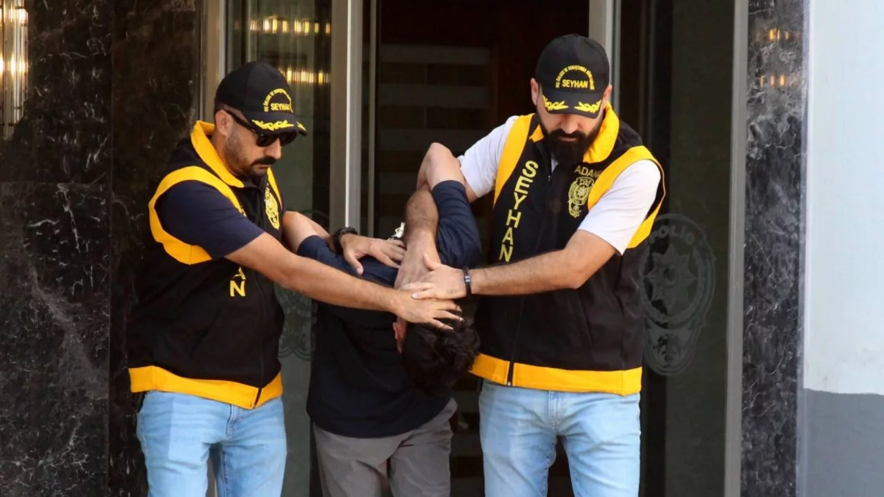 317 suçtan aranıyordu: Evden hiç çıkmadan saklandı