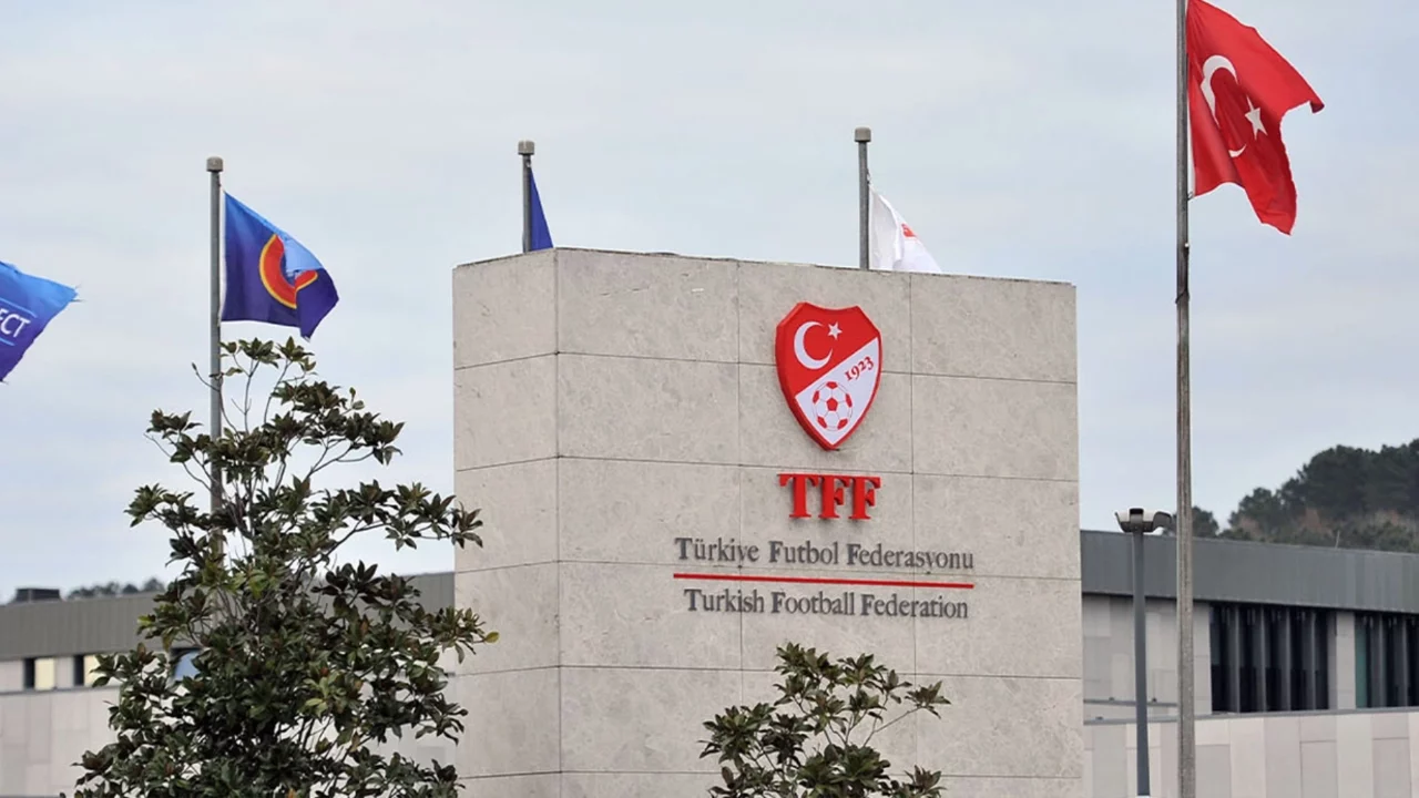 TFF'den açıklama: "VAR odasındaki incelemede dijital materyallerin silindiği iddiaları asılsız"