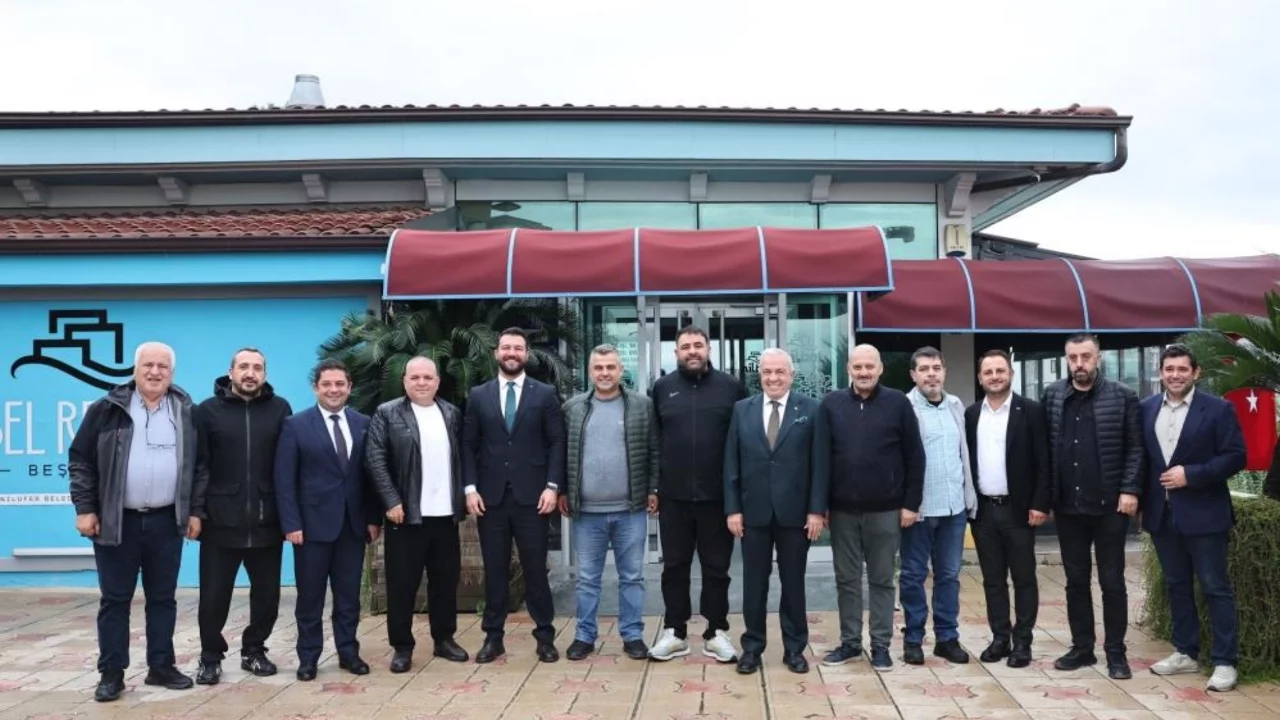 Şadi Özdemir Bursaspor tribün liderleriyle bir araya geldi