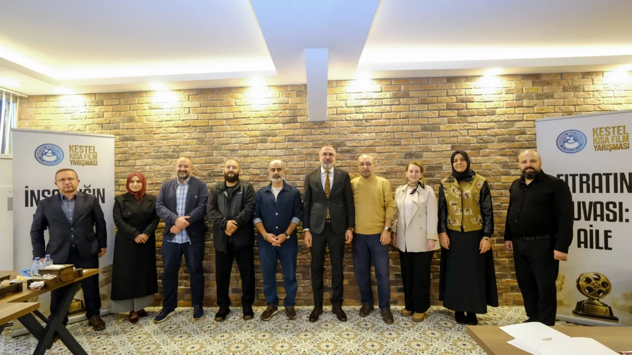Kestel Belediyesi'nin Sinema Yolculuğu "Aile" Temasıyla Devam Ediyor