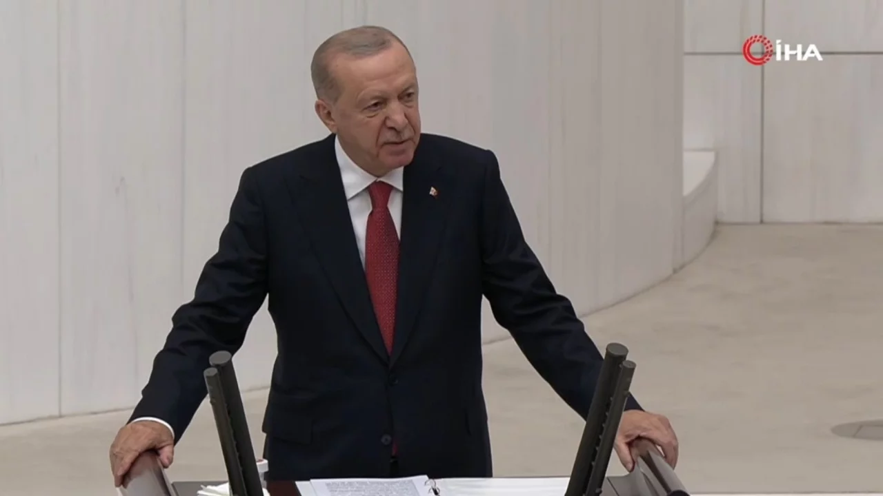 Erdoğan'dan Meclis'te kritik mesajlar: Fon piyasası, Terörsüz Türkiye ve yeni anayasa