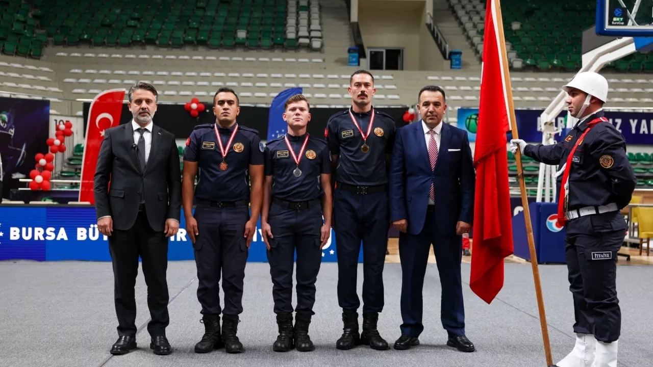 Başkan Vekili Biba: İtfaiye teşkilatımızı güçlendirmenin haklı gururunu yaşıyoruz