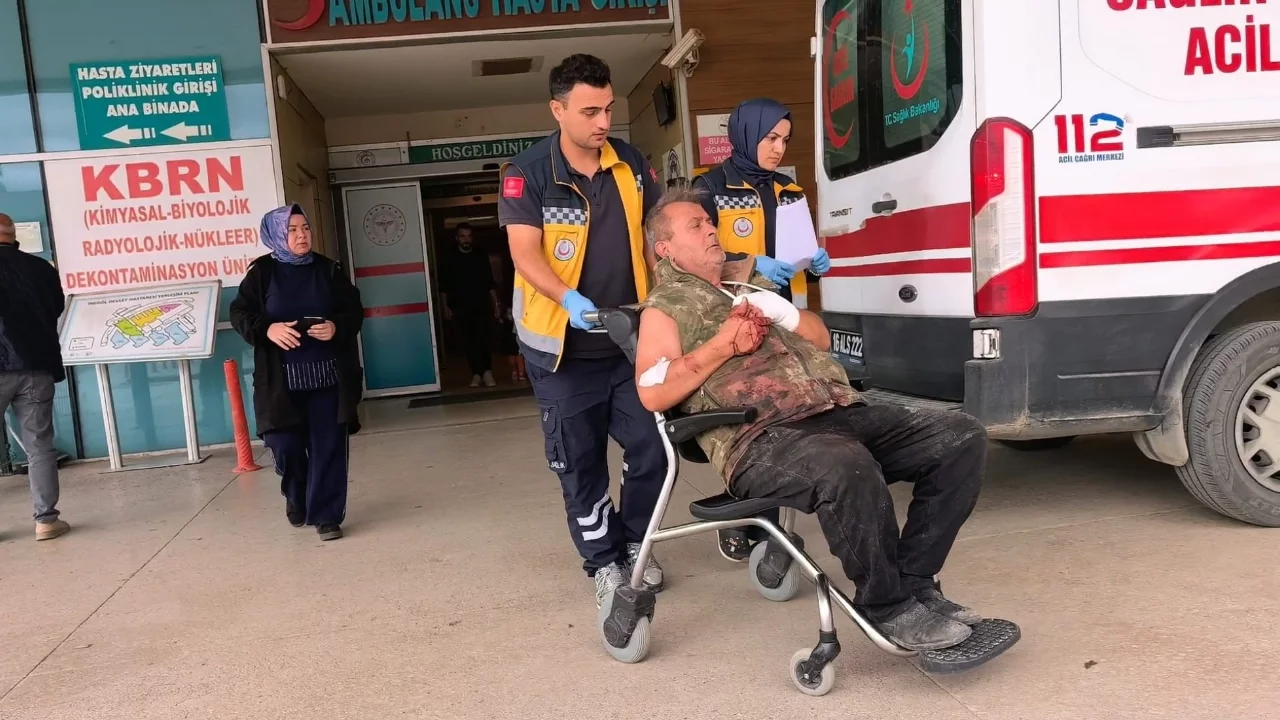 Bursa'da motorlu testere kazası: Elini testereye kaptırdı