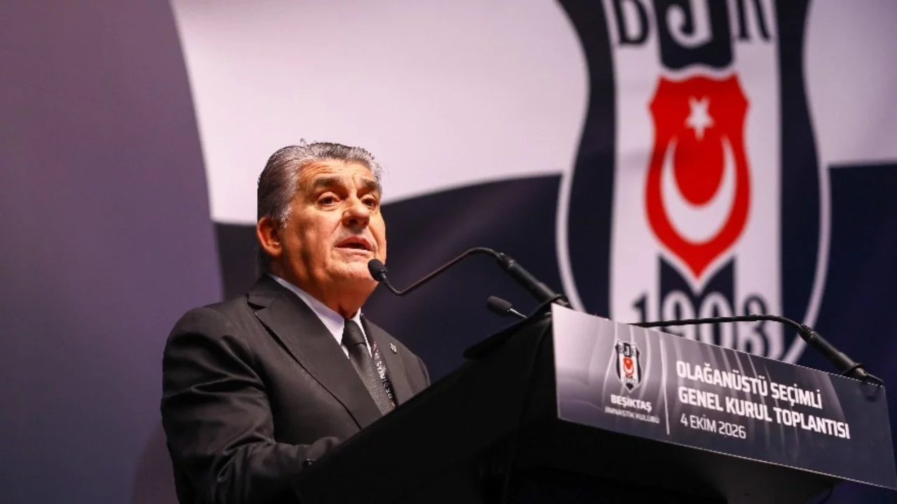 Beşiktaş'ta Serdal Adalı 3 bin 815 oyla güven tazeledi