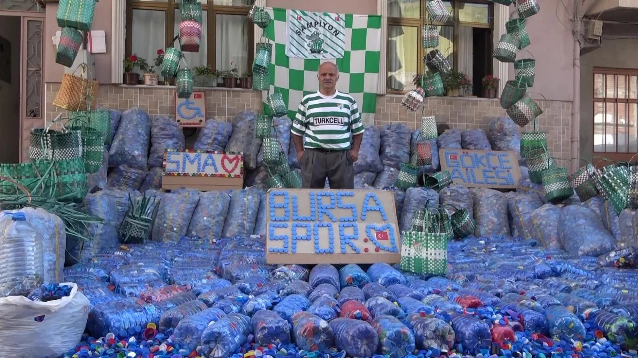 Bursa'da yaklaşık 1 milyon kapağı Bursaspor için biriktirdi