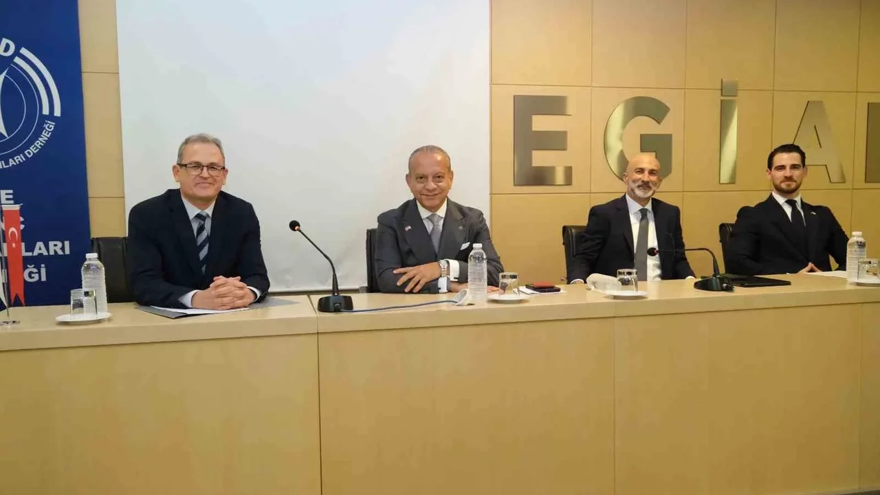 EGİAD İzmir’de iş dünyası ile diplomasiyi buluşturdu