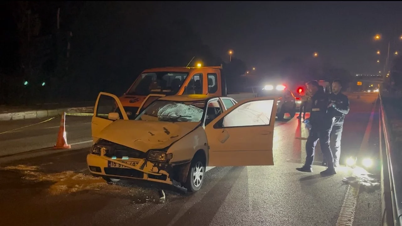 Bursa'da ana yolda feci kaza: Metrelerce savruldu, hayatını kaybetti
