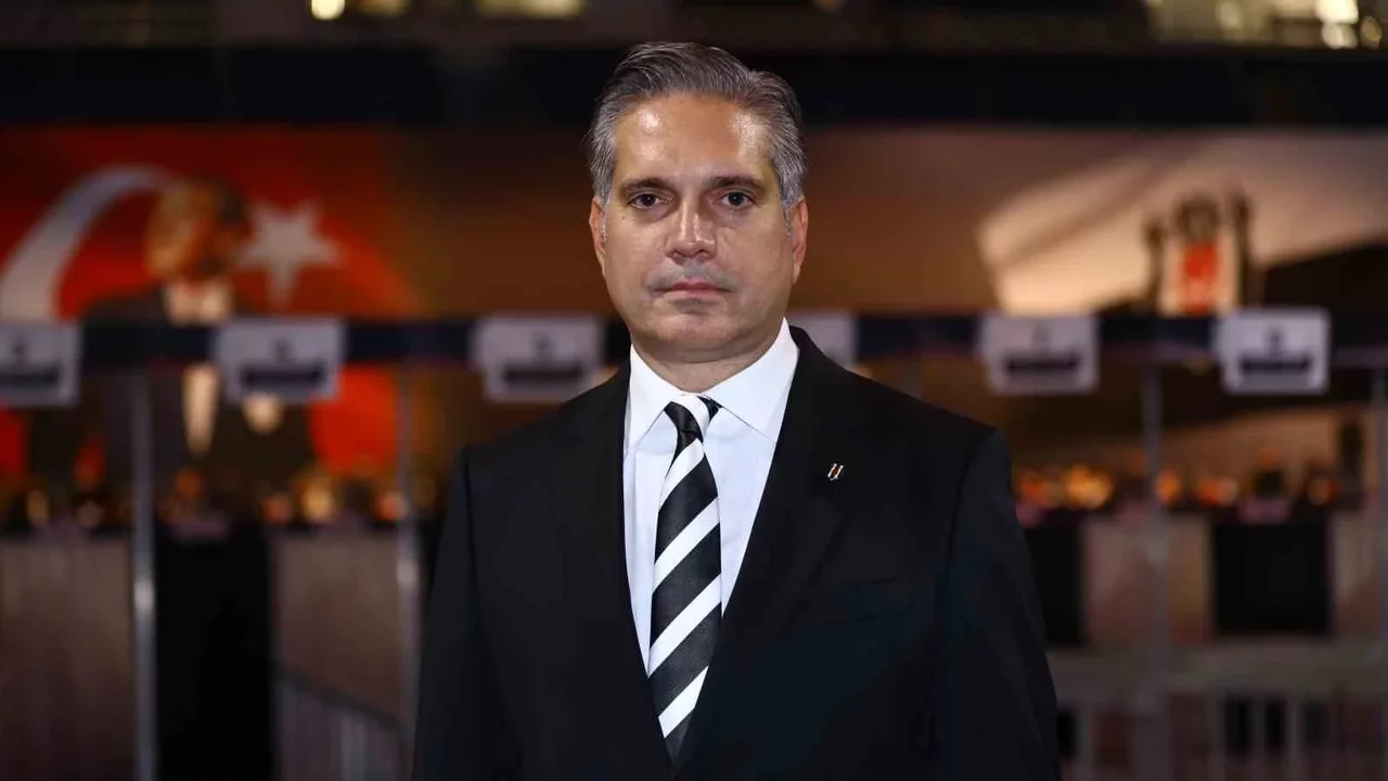 Orhan Özalp: Beşiktaş borcu 53 milyon dolara düşürüldü