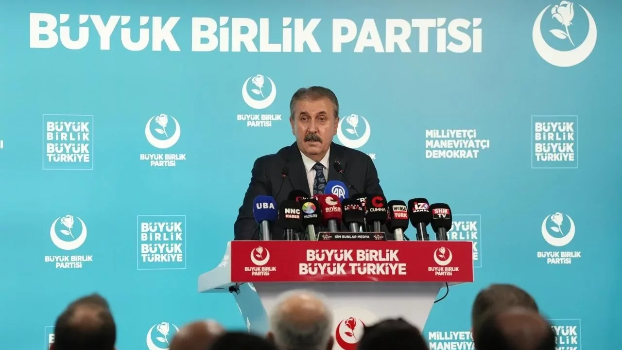 Mustafa Destici'den fon soruşturması için sert ceza çağrısı
