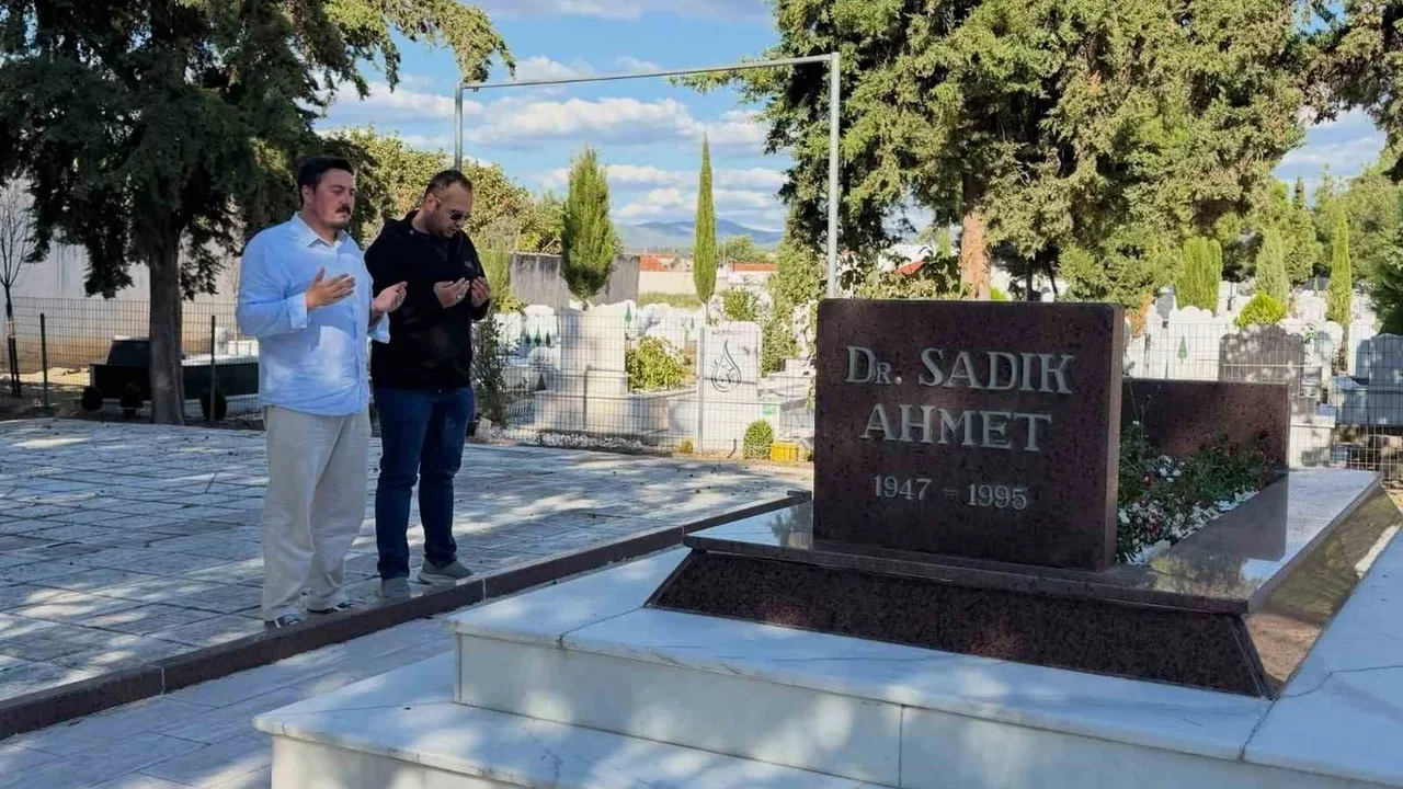 Selçuk Efe’den Batı Trakya’da Dr. Sadık Ahmet ziyareti