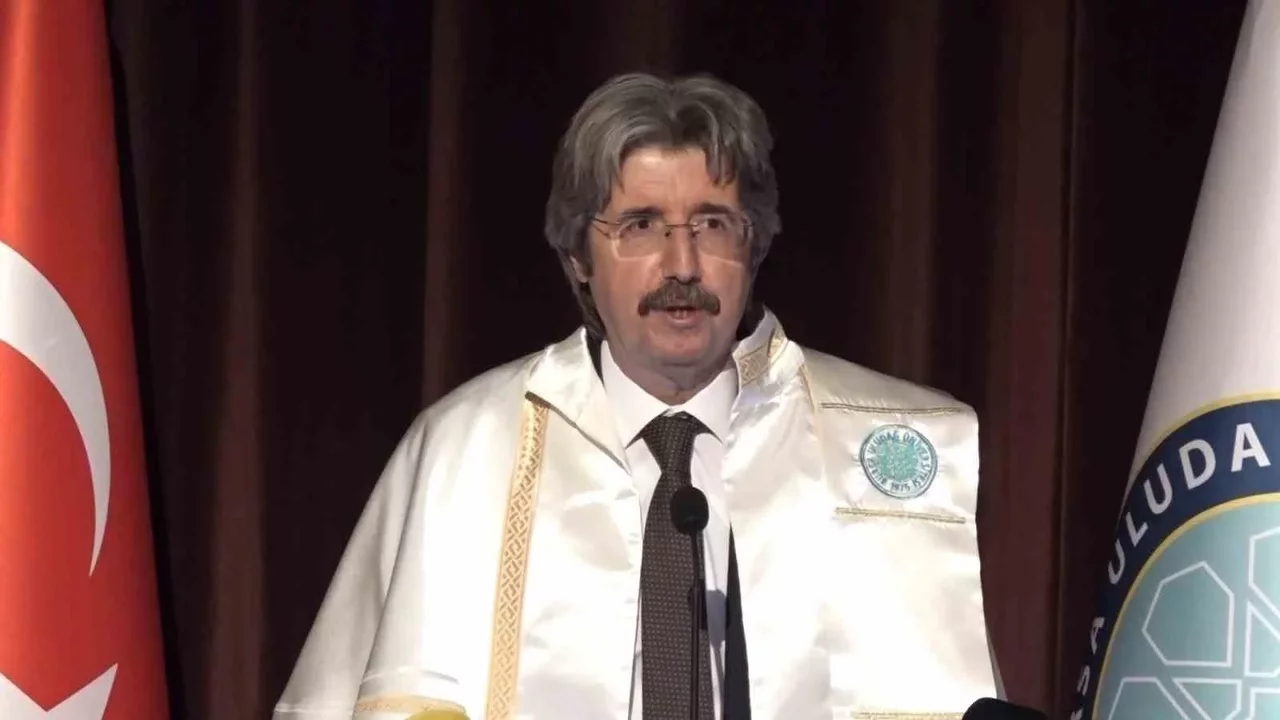 Efkan Ala'dan Bursa Uludağ Üniversitesi'nde Terörsüz Türkiye dersi