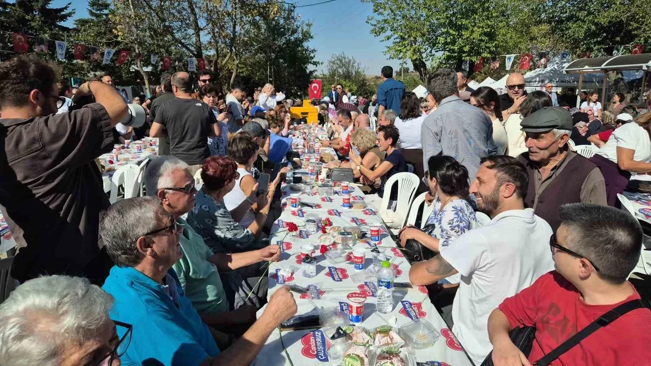 Tekirdağ Semetli’de Türk ve Yunan mübadil torunları buluştu