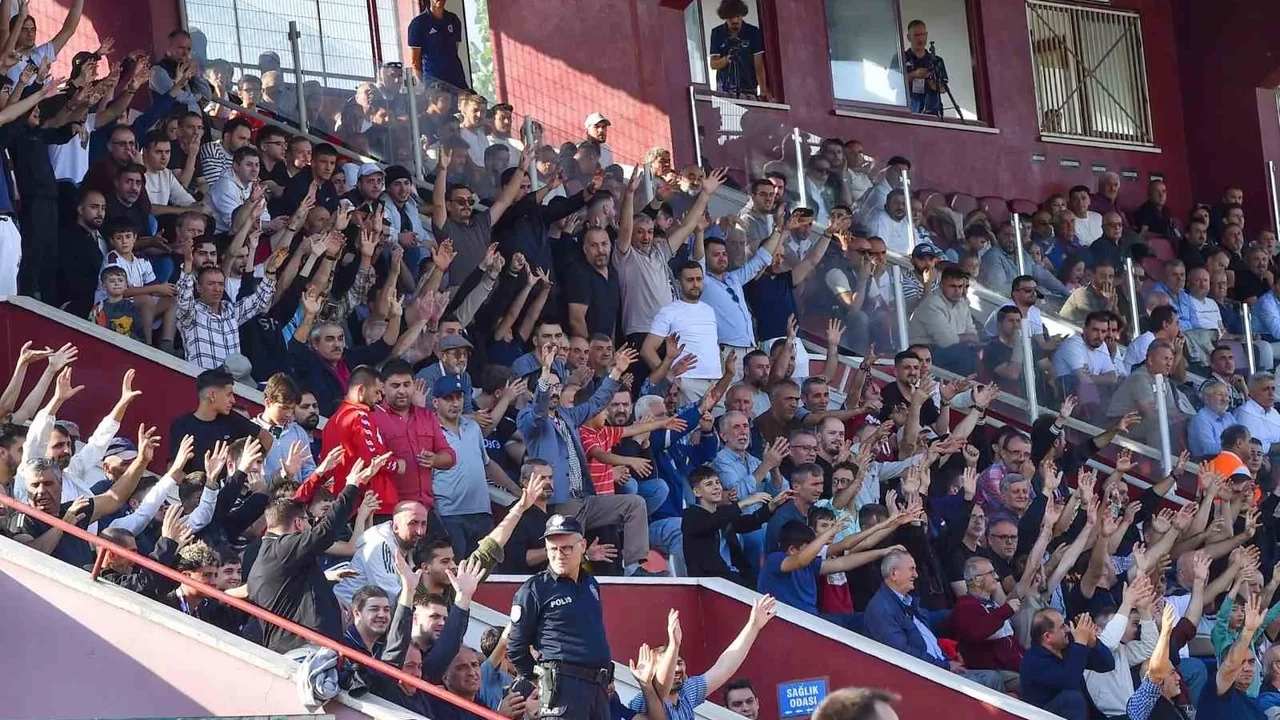 Sultan Su İnegölspor, Fethiyespor’u İnegöl’de 2-1 yendi