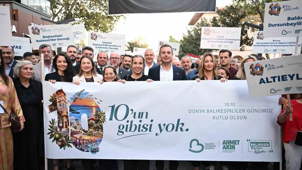 Balıkesir’de 10.10 Dünya Balıkesirliler Günü coşkuyla kutlandı