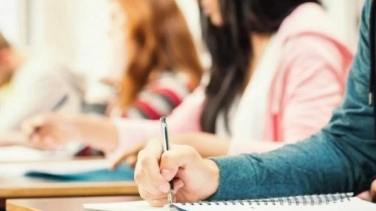 GSB burs ve öğrenim kredisi başvuruları başladı: Son tarih 16 Ekim