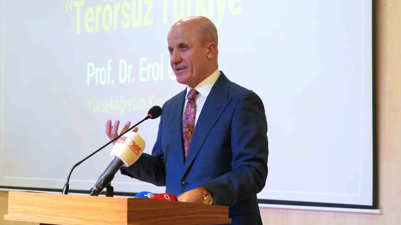 YÖK Başkanı Özvar’dan üniversitelere çoktan seçmeli sınav uyarısı