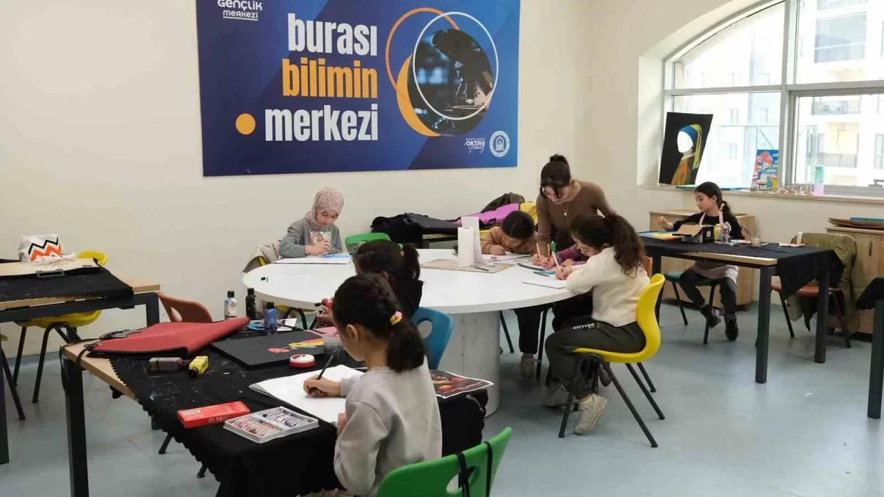 Bursa Yıldırım Gençlik Merkezi’nde ücretsiz kurs kayıtları sürüyor
