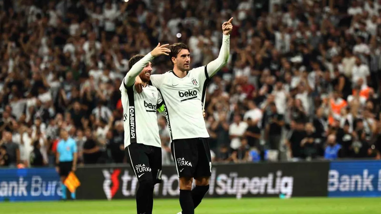 Hoffenheimlı Schicker’den Beşiktaş’ın hücum hattına övgü