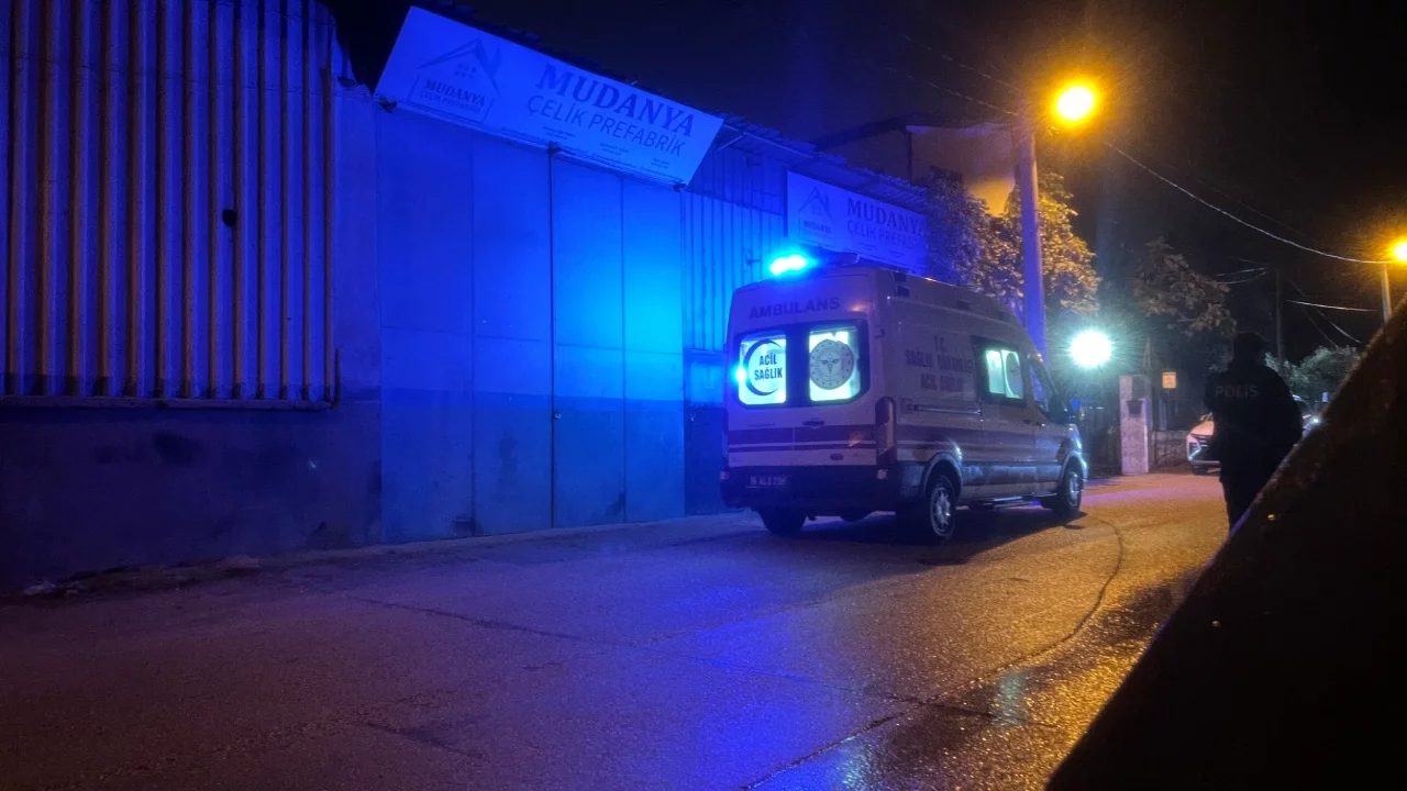 Bursa'da feci ölüm! İş yerinin çatısından düşen adam hayatını kaybetti