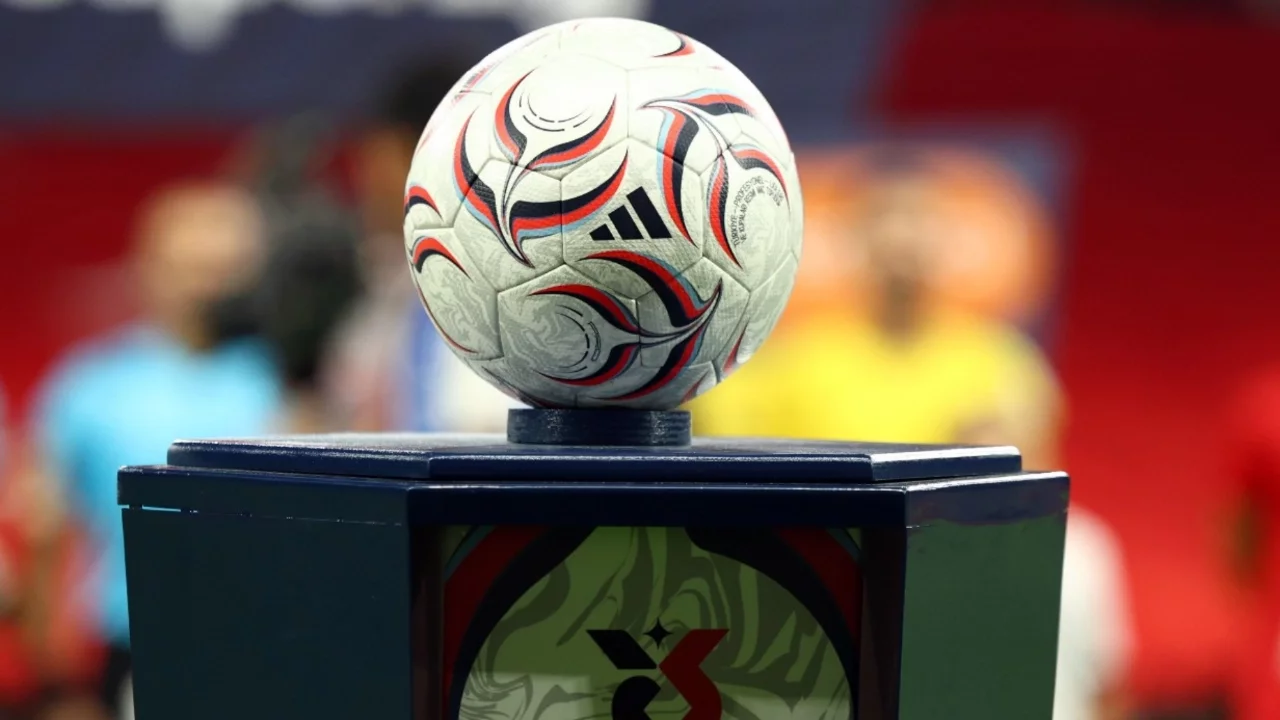 Süper Lig'de 8. hafta programı açıklandı! Trabzonspor-Beşiktaş derbisi haftaya damga vuracak