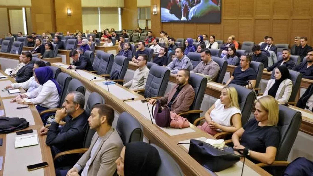 Bursa, Yalova ve Bilecik belediye personeline aidiyet eğitimi