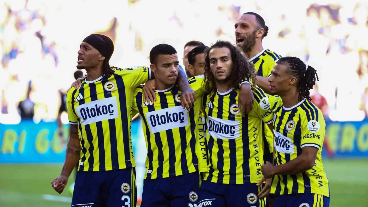 Fenerbahçe-Alanyaspor maçı ne zaman, saat kaçta? 21. randevu