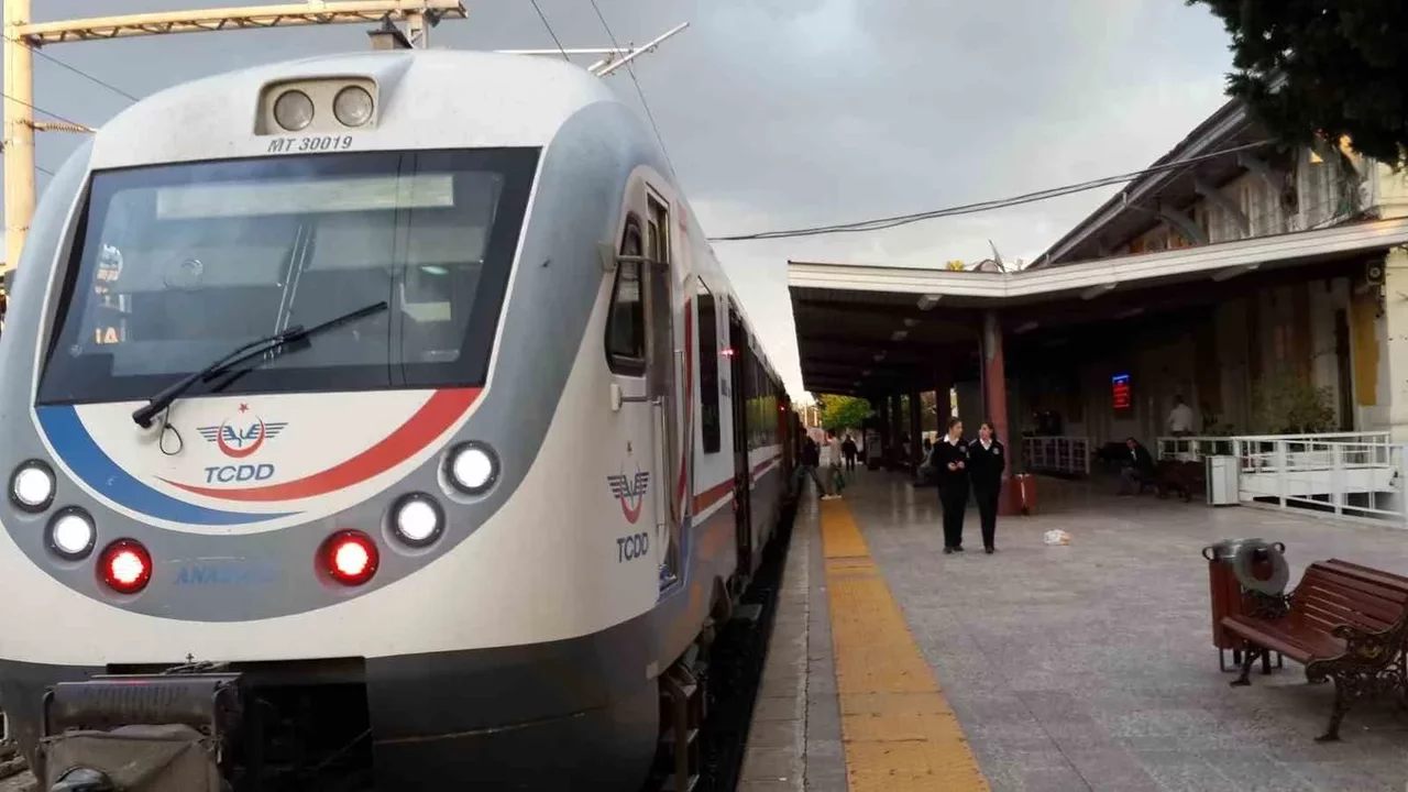 Ücretsiz tren bileti: Engelli ve gaziler kimlikle alabilecek