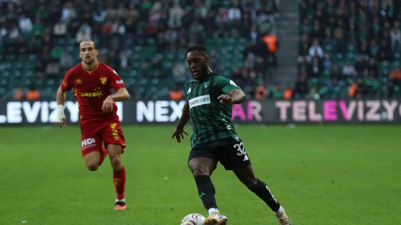 Kocaelispor-Göztepe maç sonucu: Göztepe 2-1 kazandı