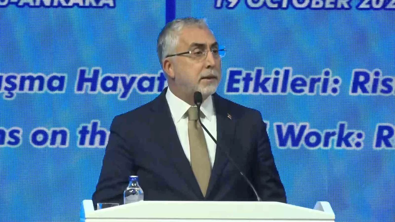 Vedat Işıkhan: Adil geçişte çalışanlar yalnız bırakılmayacak