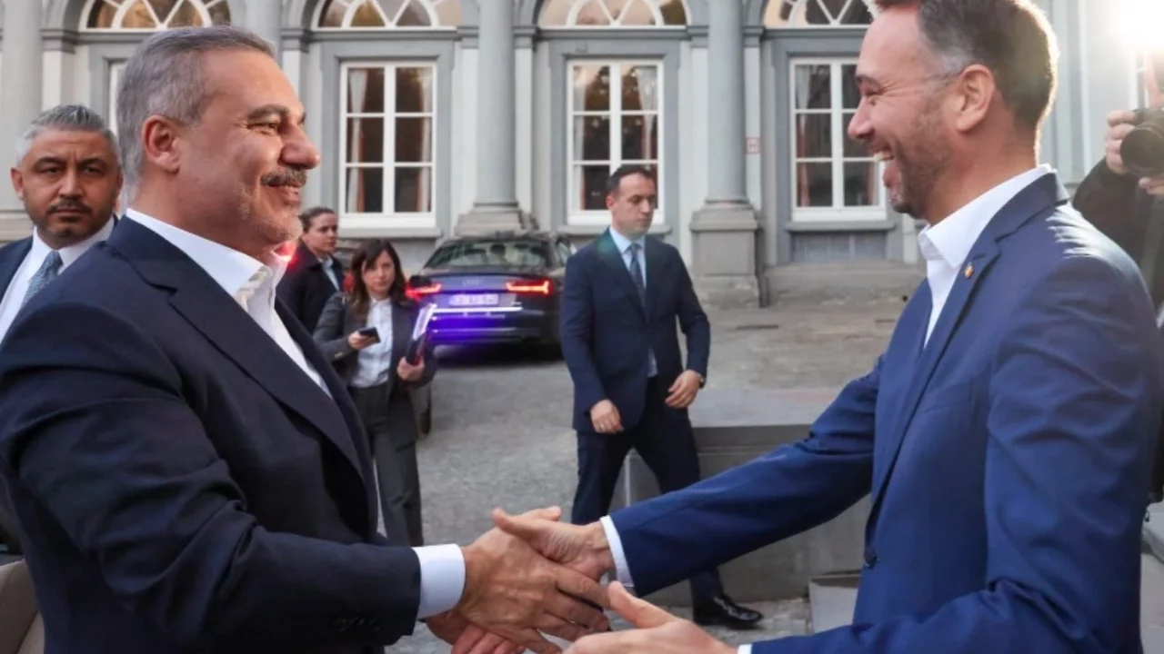 Hakan Fidan'dan diplomasi trafiği! Belçikalı mevkidaşıyla görüştü