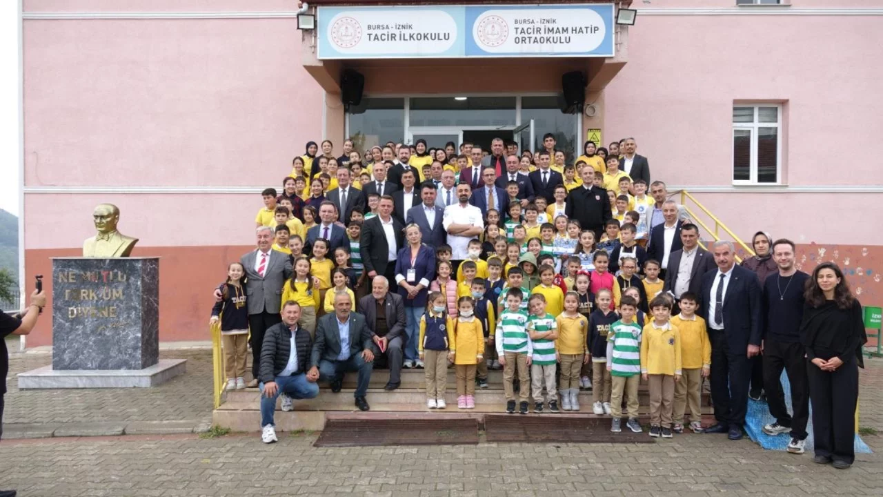 Marmarabirlik'ten çocukların geleceğine dokunan proje:  "Minik Şeflerle Zeytinli Tarifler" devam ediyor