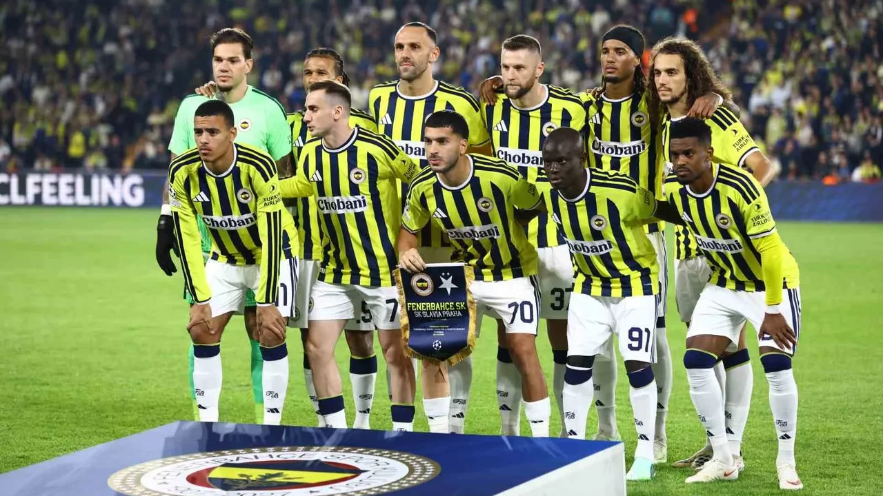 Fenerbahçe-Slavia Prag maçında İsmail Kartal’dan 3 değişiklik