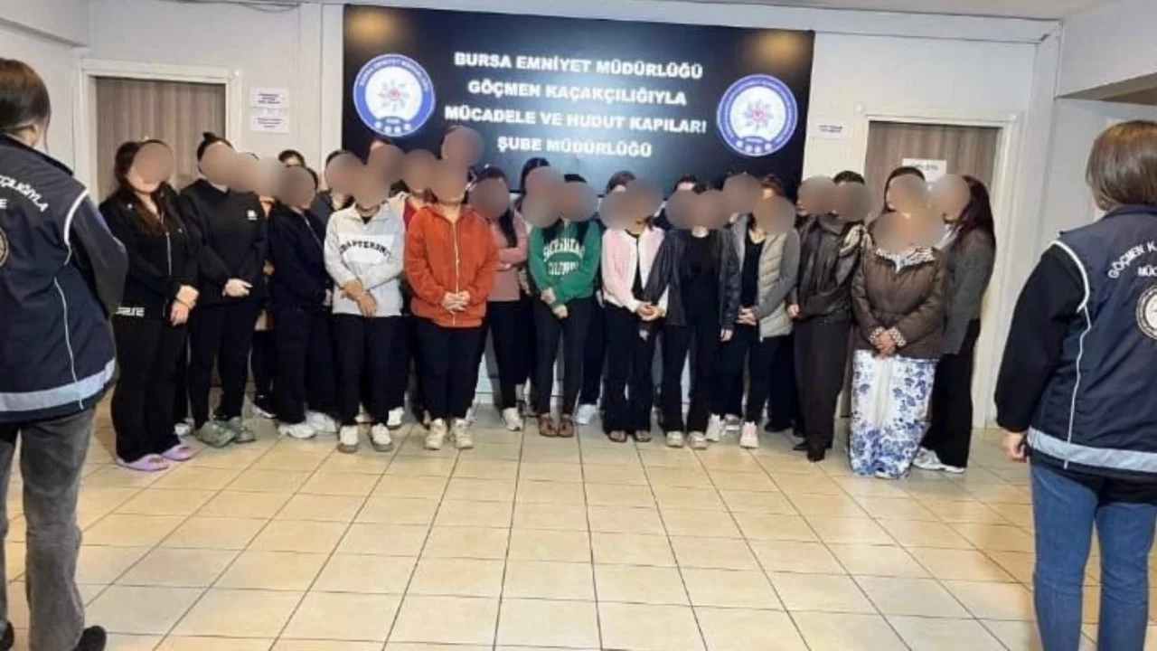 Bursa'da kaçak masör operasyonu! 26 yabancı uyruklu kadın sınır dışı edilecek