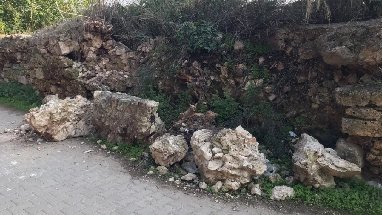 Bursa'da 2 bin yıllık tarihi yapı yok olma tehlikesiyle karşı karşıya! Vatandaşlardan çağrı