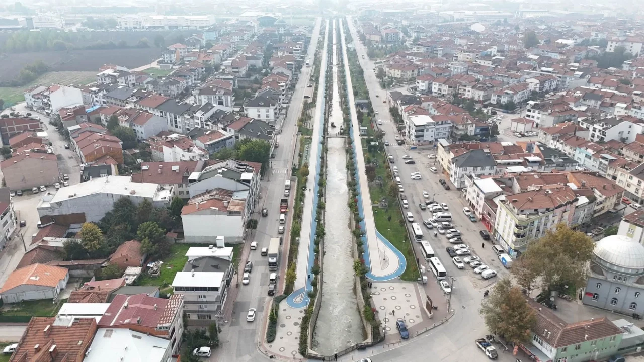 İnegöl Belediyesi'nden yağış öncesi sel ve su baskınlarına karşı önlem