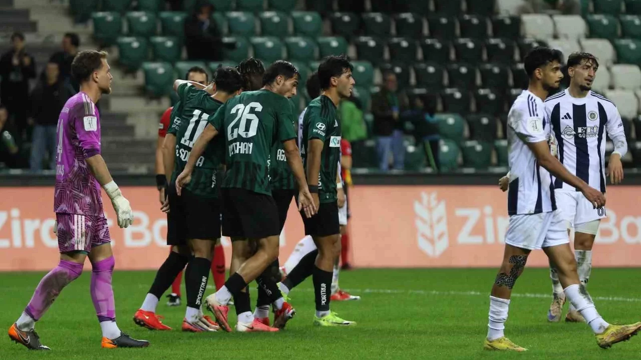 Kocaelispor, Mazıdağı Fosfatspor’u 3-0 yenerek tur atladı